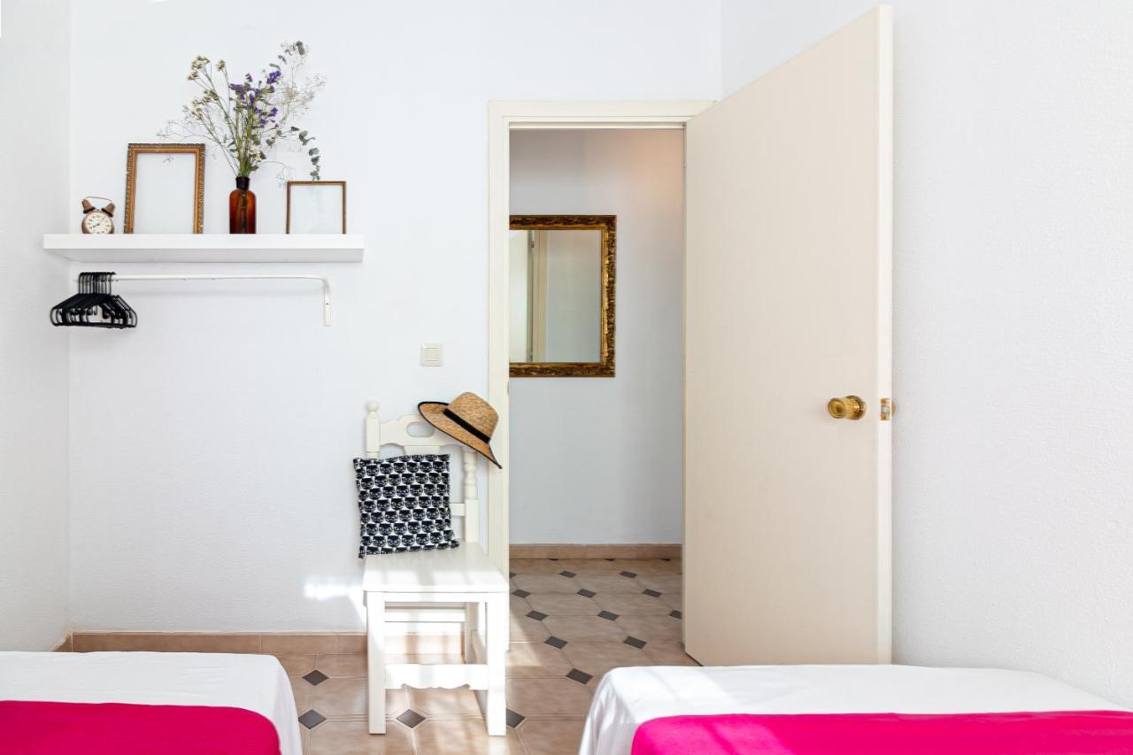 Sea & Wave Al Rolo Beach Apartment Malaga Zewnętrze zdjęcie