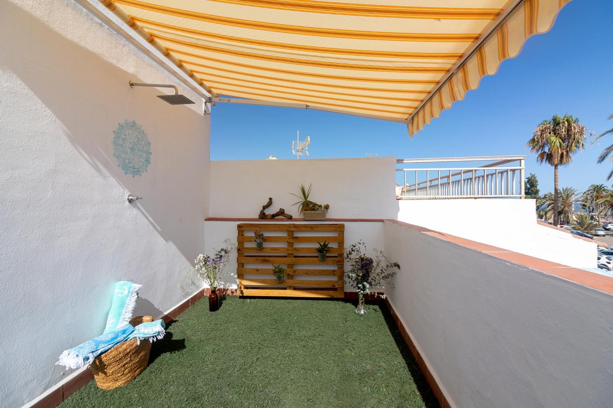 Sea & Wave Al Rolo Beach Apartment Malaga Zewnętrze zdjęcie